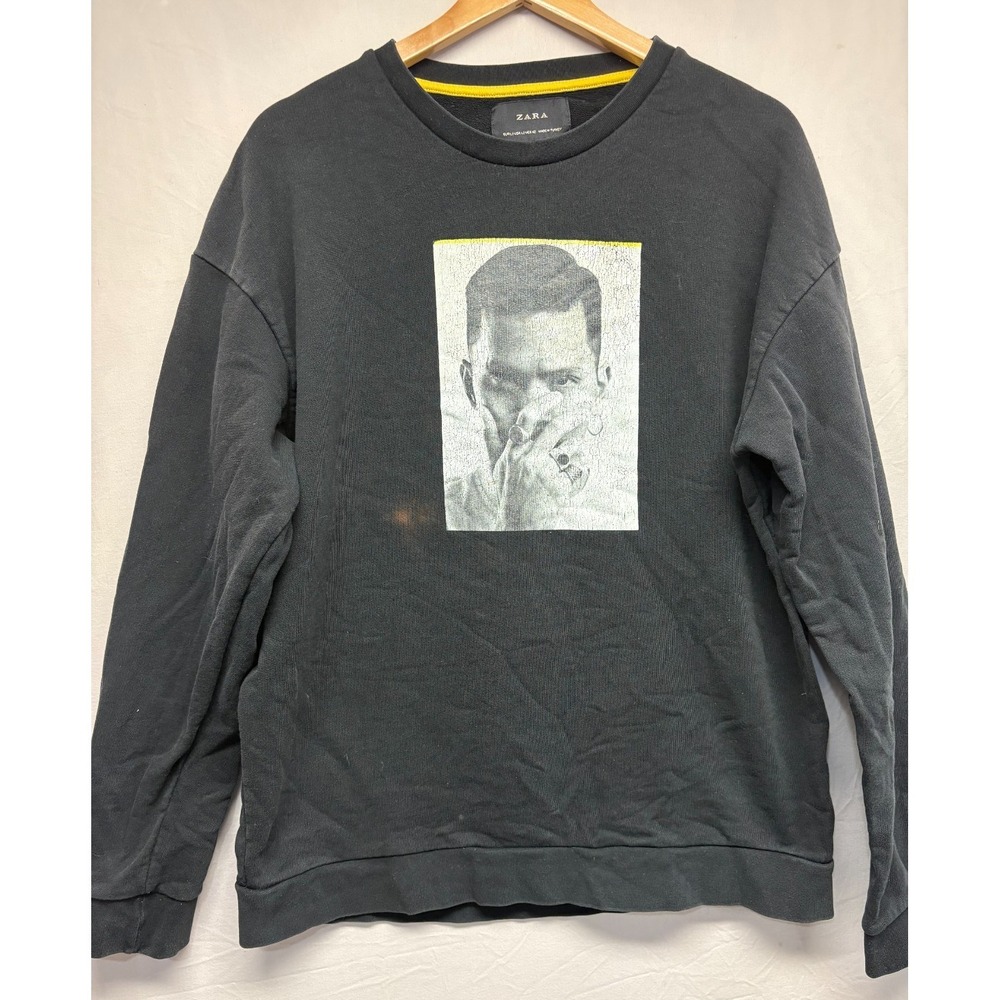 Zara Pullover Sweatshirt Mens Black Photo Graphic Print Crew Neck Long Sleeve